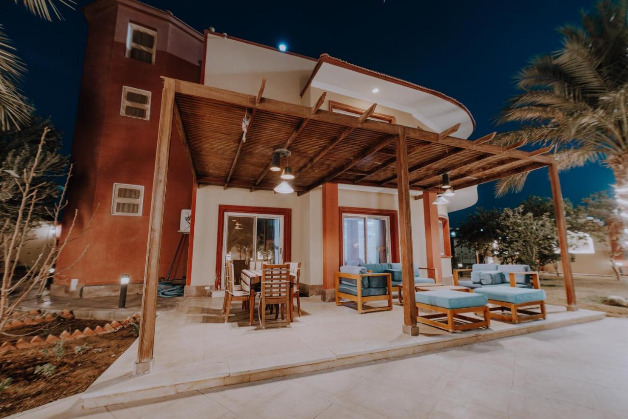 Luxury Private Villa With Pool Gurdaka Kültér fotó