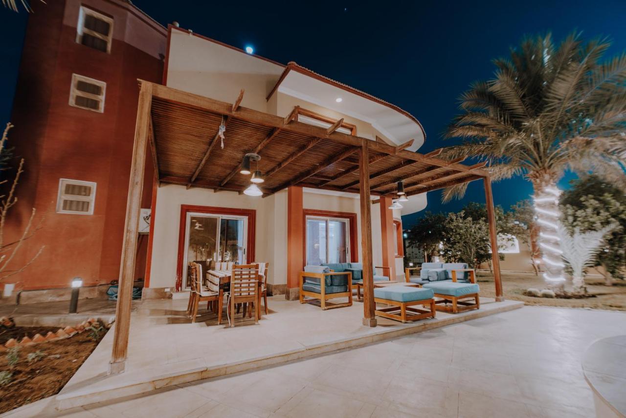 Luxury Private Villa With Pool Gurdaka Kültér fotó