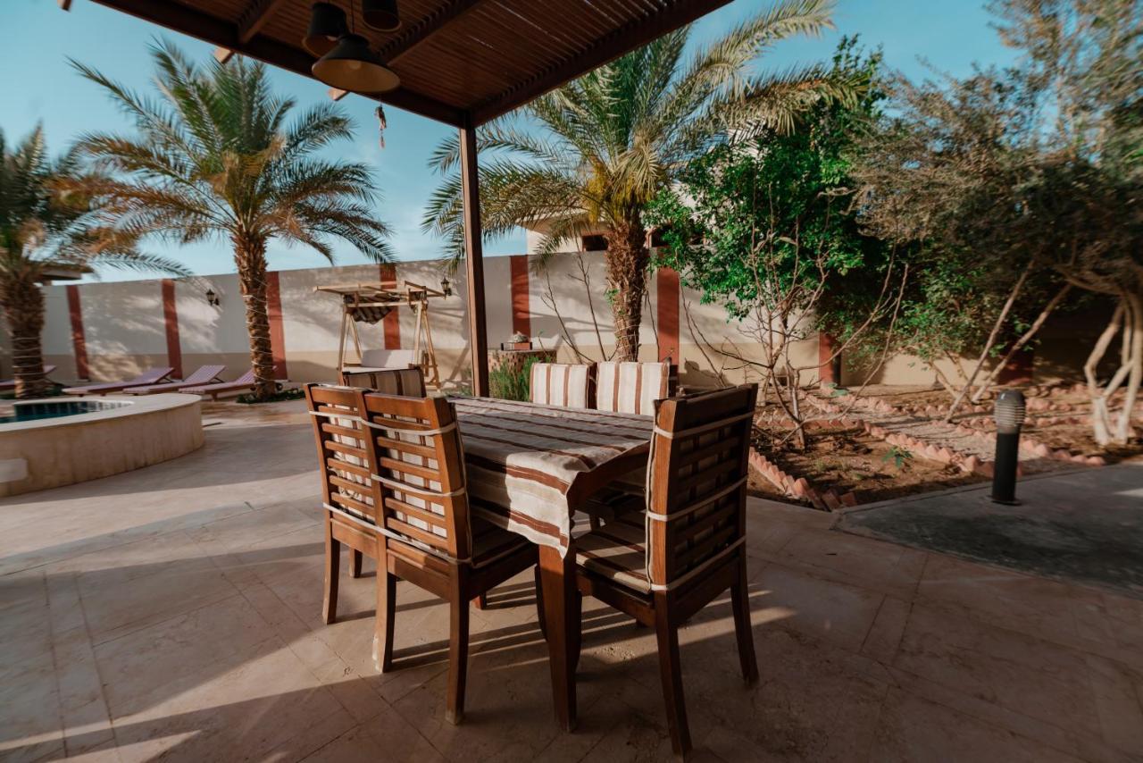 Luxury Private Villa With Pool Gurdaka Kültér fotó
