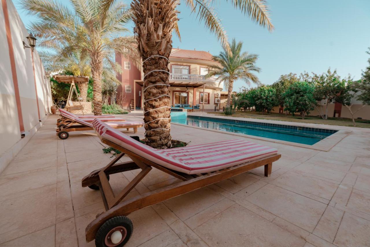 Luxury Private Villa With Pool Gurdaka Kültér fotó