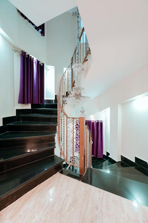 Luxury Private Villa With Pool Gurdaka Kültér fotó